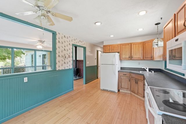 66 Pierce Rd, West Brookfield, MA 01585