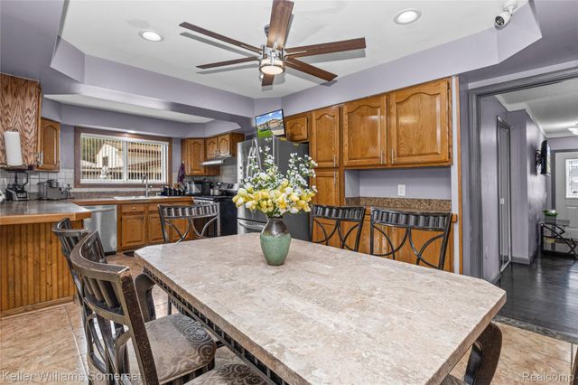 36221 Pickwick Court, Sterling Heights, MI 48310