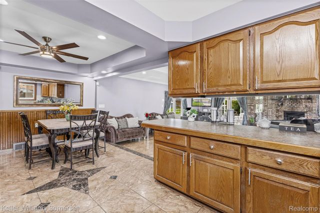 36221 Pickwick Court, Sterling Heights, MI 48310