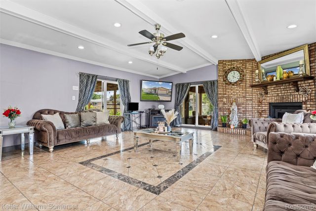 36221 Pickwick Court, Sterling Heights, MI 48310
