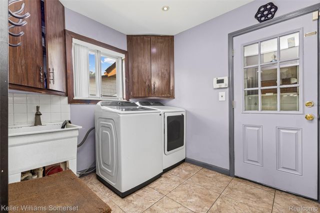 36221 Pickwick Court, Sterling Heights, MI 48310