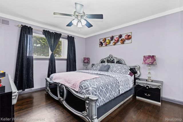36221 Pickwick Court, Sterling Heights, MI 48310