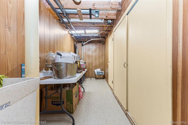 36221 Pickwick Court, Sterling Heights, MI 48310