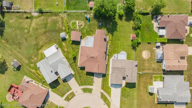 36221 Pickwick Court, Sterling Heights, MI 48310