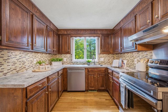 118-120 Edinboro St 118, Newton, MA 02460