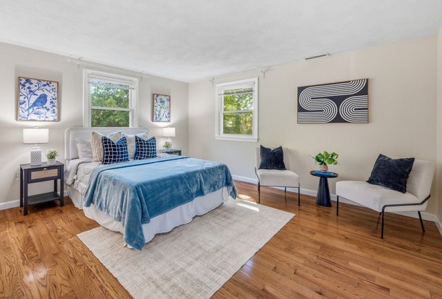 118-120 Edinboro St 118, Newton, MA 02460