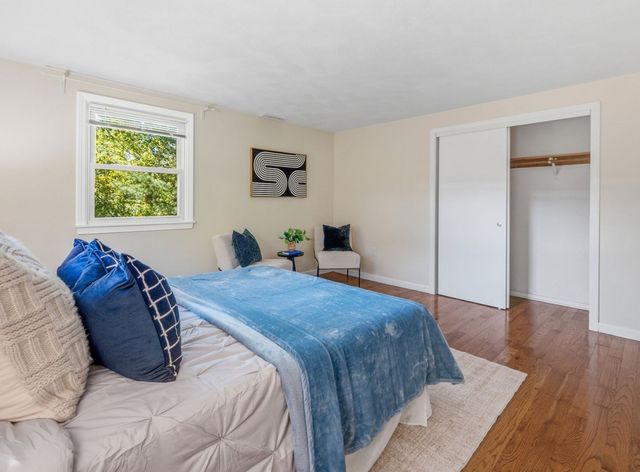 118-120 Edinboro St 118, Newton, MA 02460
