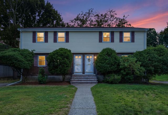118-120 Edinboro St 118, Newton, MA 02460