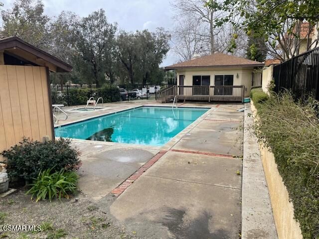 1256 Patricia Avenue 10, Simi Valley, CA 93065