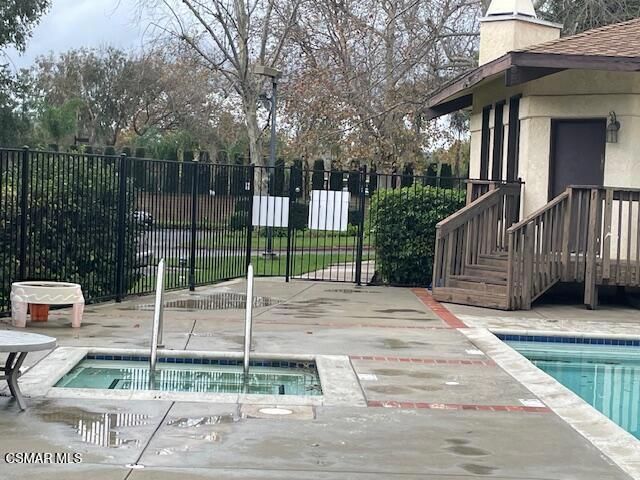 1256 Patricia Avenue 10, Simi Valley, CA 93065