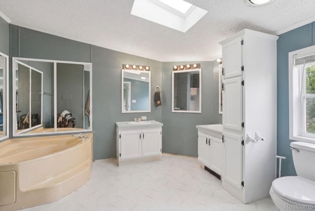 29585 Cambridge Court, Chesterfield Township, MI 48051