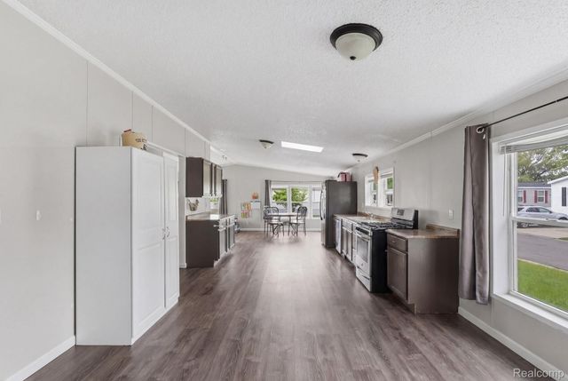 29585 Cambridge Court, Chesterfield Township, MI 48051