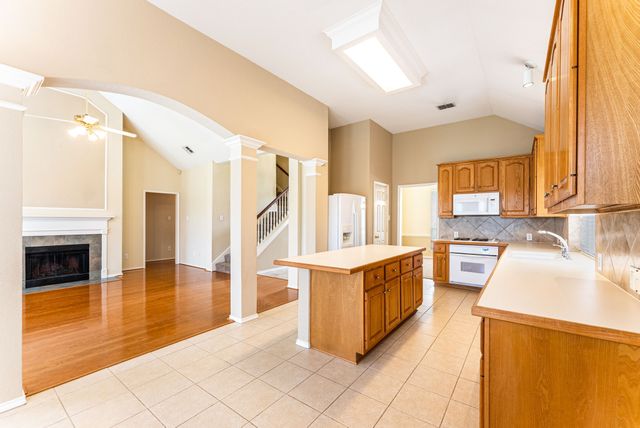 922 Creekbend Drive, Keller, TX 76248
