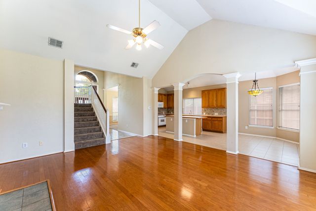 922 Creekbend Drive, Keller, TX 76248
