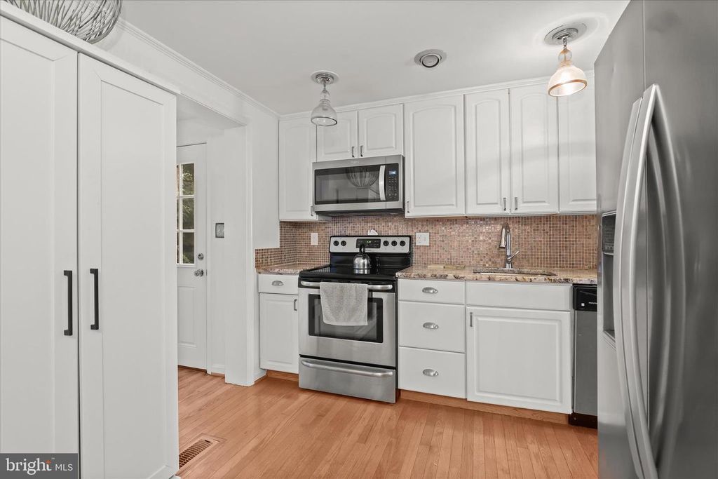 Image 13 of property listing at 259 FOSTER KNOLL DR, Joppa, MD 21085