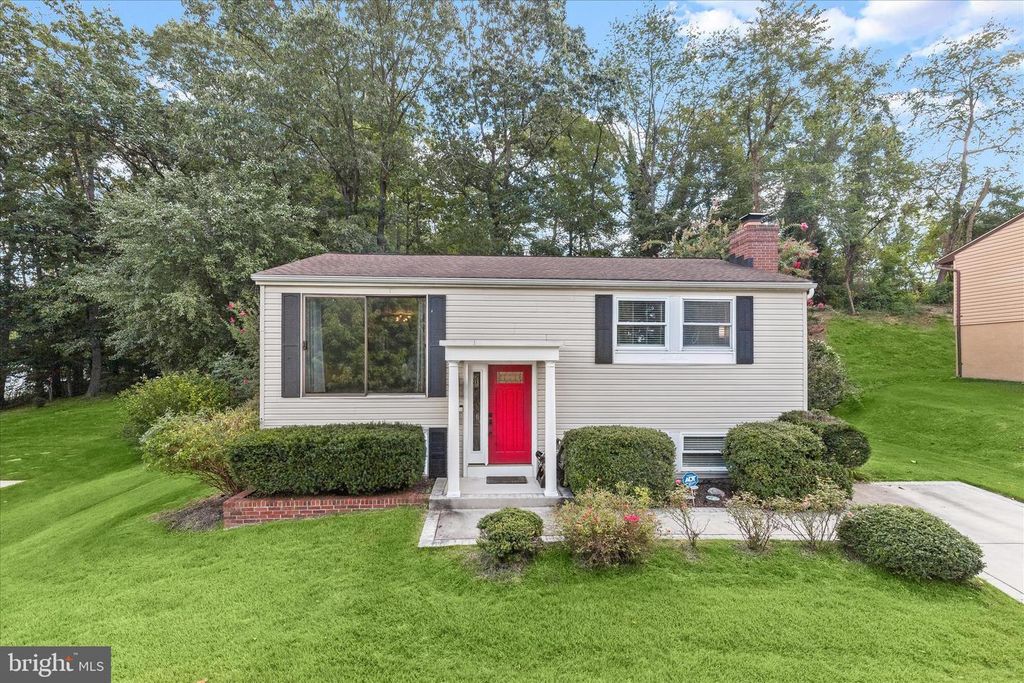 Image 2 of property listing at 259 FOSTER KNOLL DR, Joppa, MD 21085