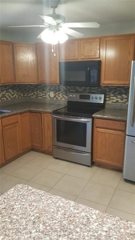 180 NE 12th Avenue 17a, Hallandale Beach, FL 33009