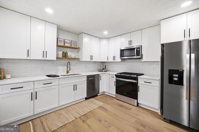 2660 Cochise Drive, Acworth, GA 30102