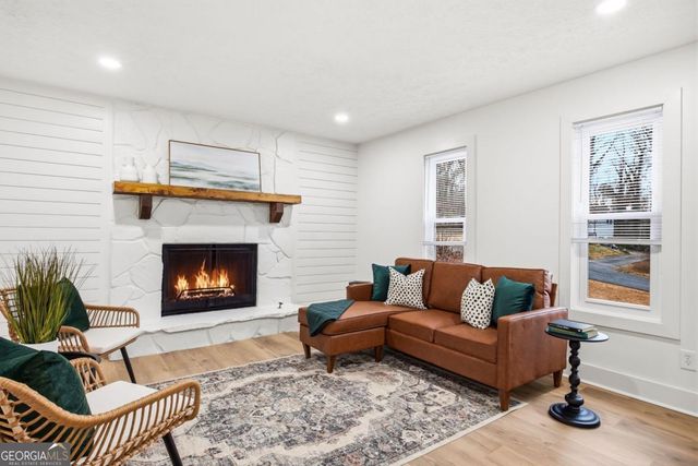 2660 Cochise Drive, Acworth, GA 30102