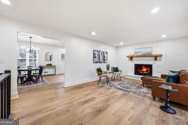 2660 Cochise Drive, Acworth, GA 30102