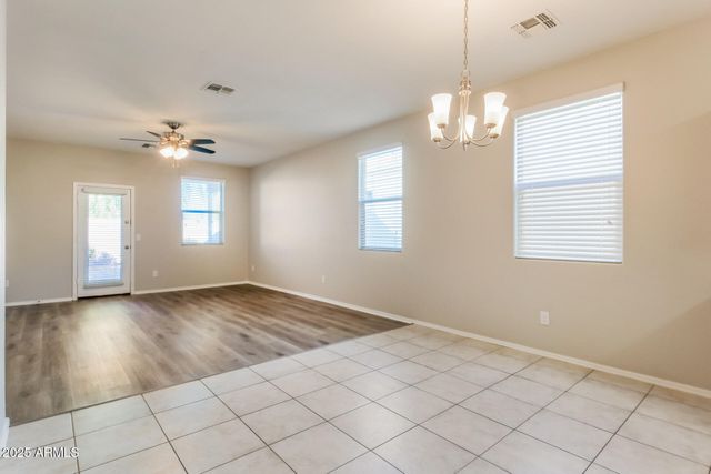 28946 N TSAVORITE Road, San Tan Valley, AZ 85143