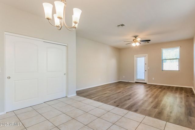 28946 N TSAVORITE Road, San Tan Valley, AZ 85143