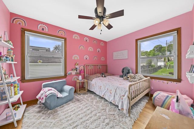 7926 W Wright STREET, Wauwatosa, WI 53213