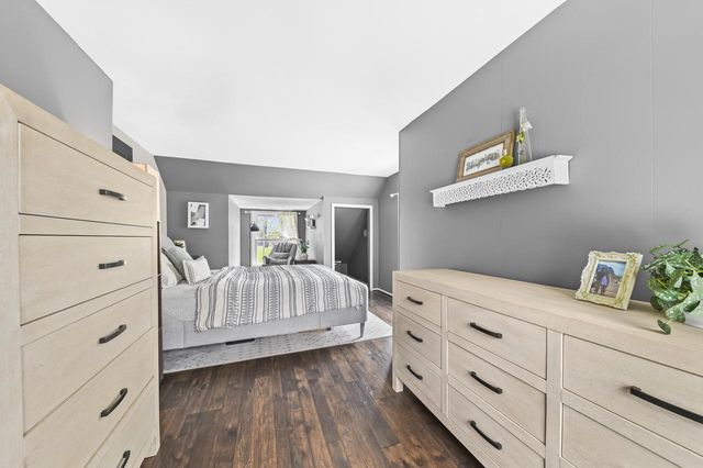 7926 W Wright STREET, Wauwatosa, WI 53213