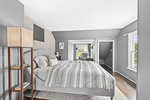 7926 W Wright STREET, Wauwatosa, WI 53213