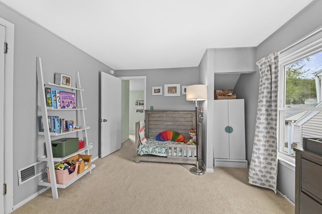 7926 W Wright STREET, Wauwatosa, WI 53213