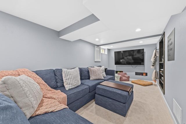 7926 W Wright STREET, Wauwatosa, WI 53213