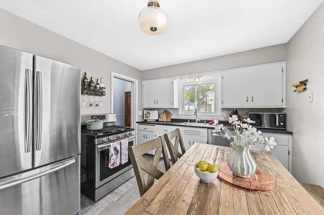 7926 W Wright STREET, Wauwatosa, WI 53213