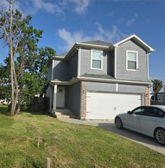 131 Dolphin Harbor N, Baytown, TX 77523