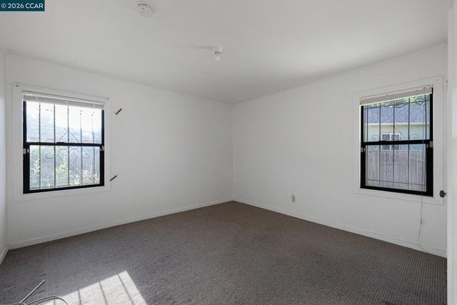 603 Almanza Dr, Oakland, CA 94603