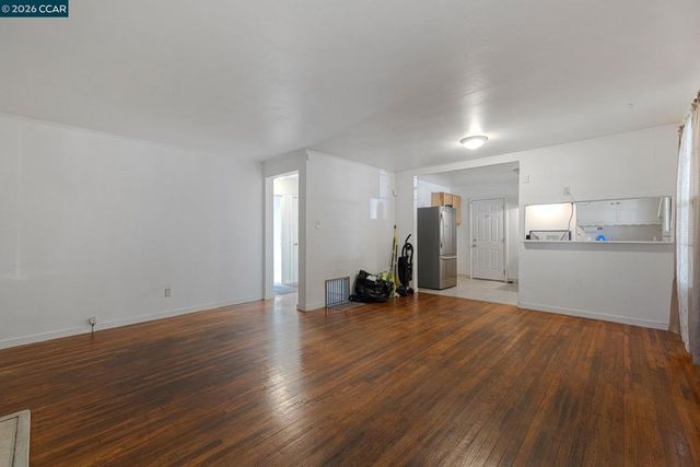 603 Almanza Dr, Oakland, CA 94603