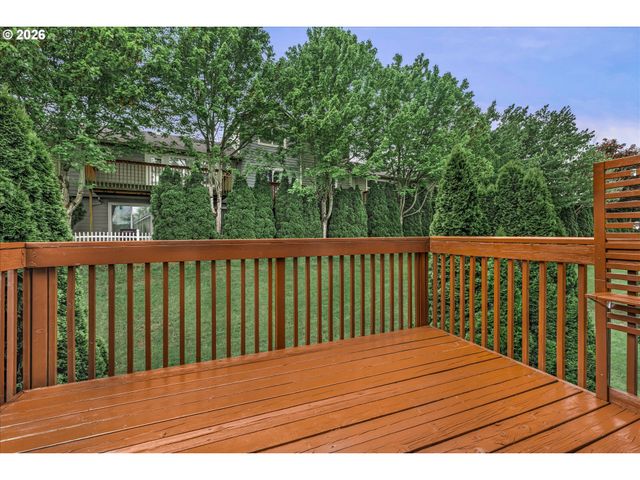 21872 Ne HEARTWOOD Cir, Fairview, OR 97024
