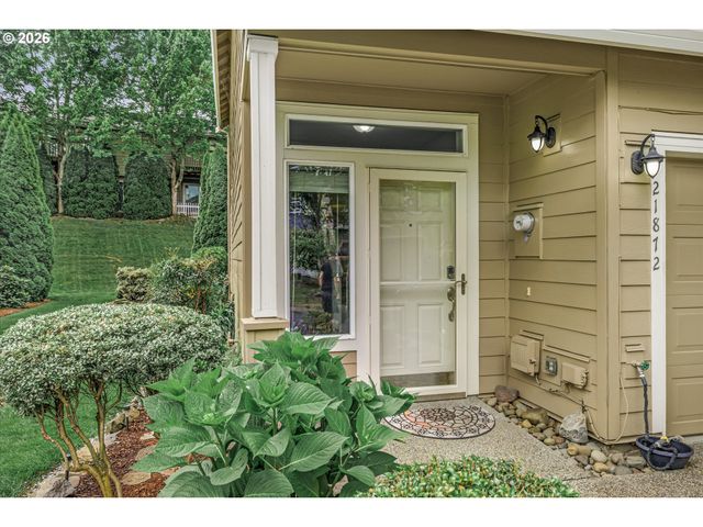 21872 Ne HEARTWOOD Cir, Fairview, OR 97024