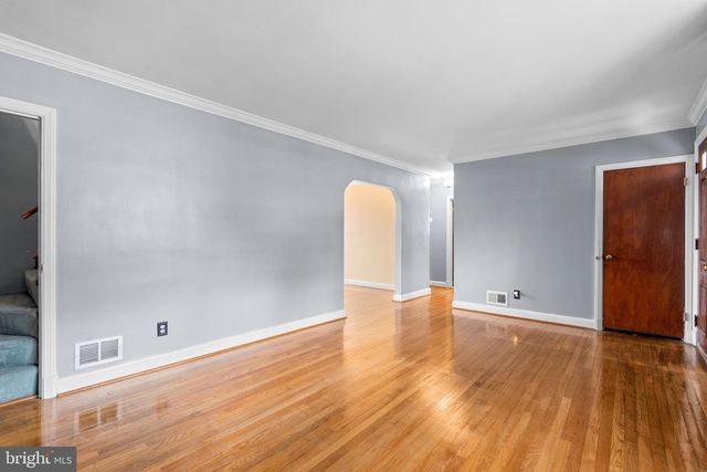 616 WOODSDALE, Catonsville, MD 21228