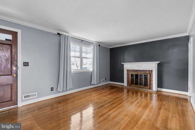 616 WOODSDALE, Catonsville, MD 21228