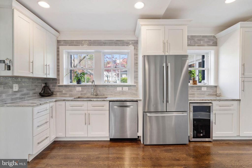 Image 24 of property listing at 3808 FENCHURCH RD, Baltimore, MD 21218