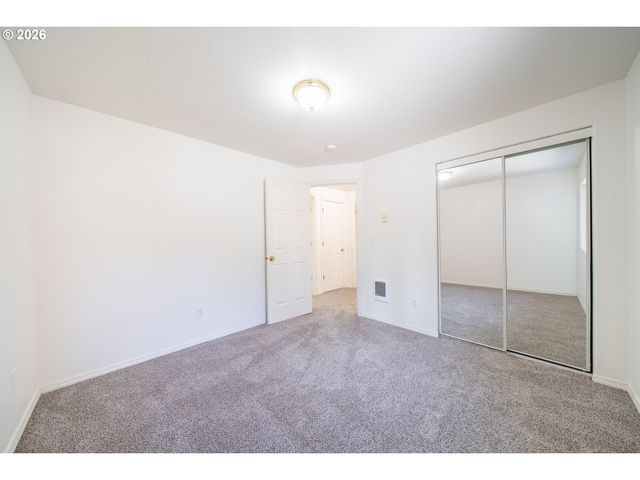 1844 Se 19TH St, Lincoln City, OR 97367