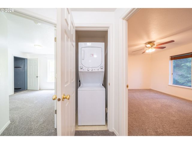 1844 Se 19TH St, Lincoln City, OR 97367
