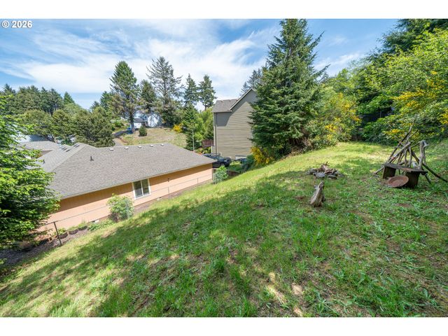 1844 Se 19TH St, Lincoln City, OR 97367
