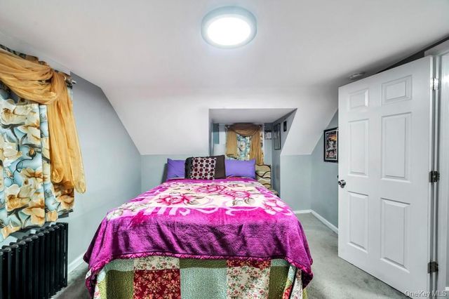 39 Andrews Avenue, Wheatley Heights, NY 11798