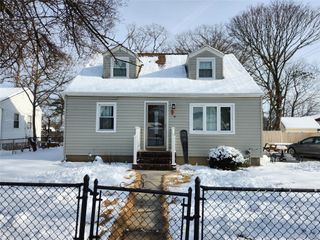39 Andrews Avenue, Wyandanch, NY 11798