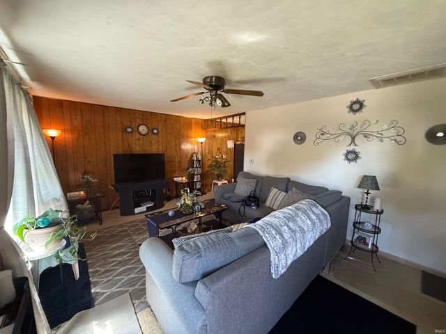 1021 E Sherman Street, Marion, IN 46952