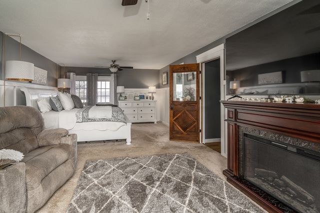 11606 Trevino Lane, Marion, IL 62959