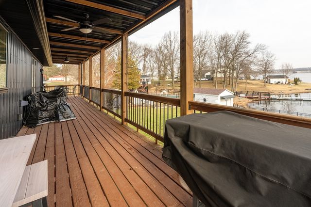11606 Trevino Lane, Marion, IL 62959