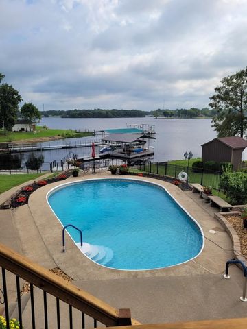 11606 Trevino Lane, Marion, IL 62959