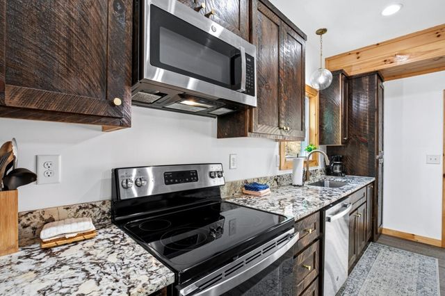 164 Echo Lane, Ellijay, GA 30540